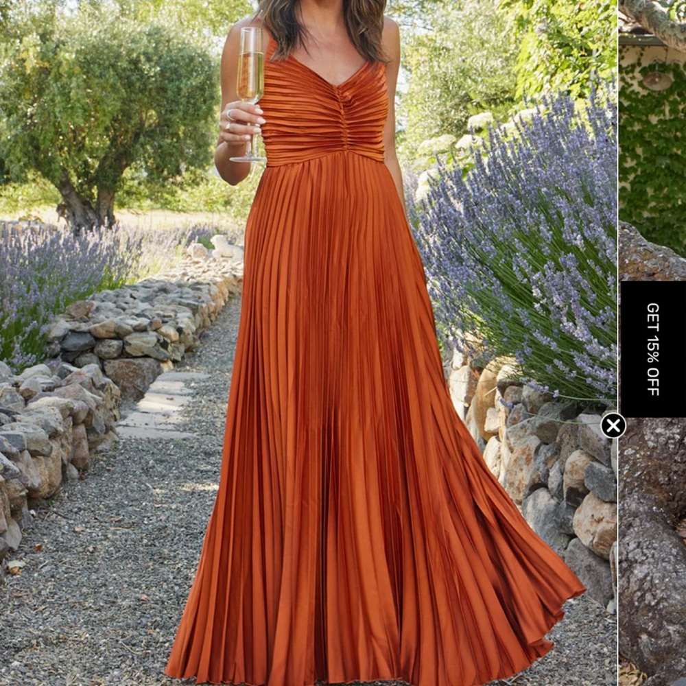 Petal & Pup Naira Fall Wedding guest